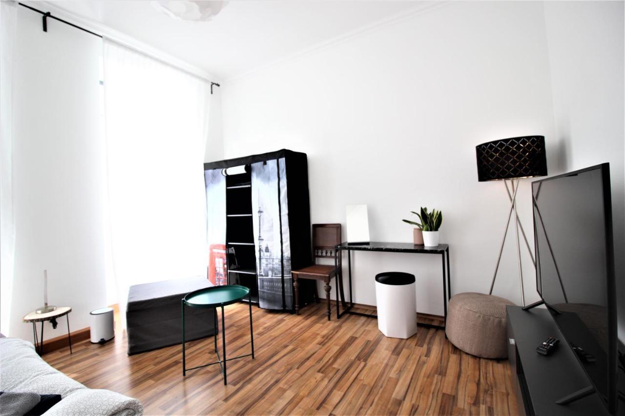 ➤Private Room - Heart Of Downtown With Terrace Würzburg Eksteriør billede